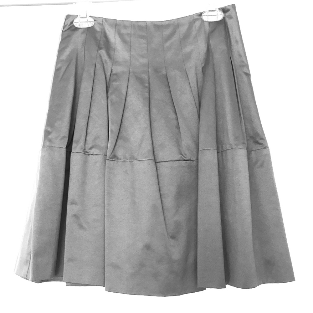BCBG MaxAzria gunmetal gray pleated skirt